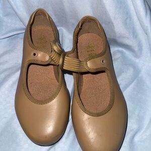 Bloch mary jane tap shoes